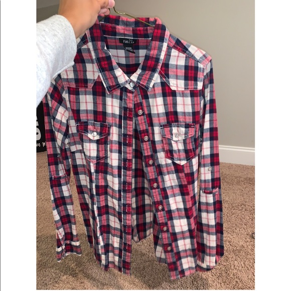 Flannel - Picture 1 of 2